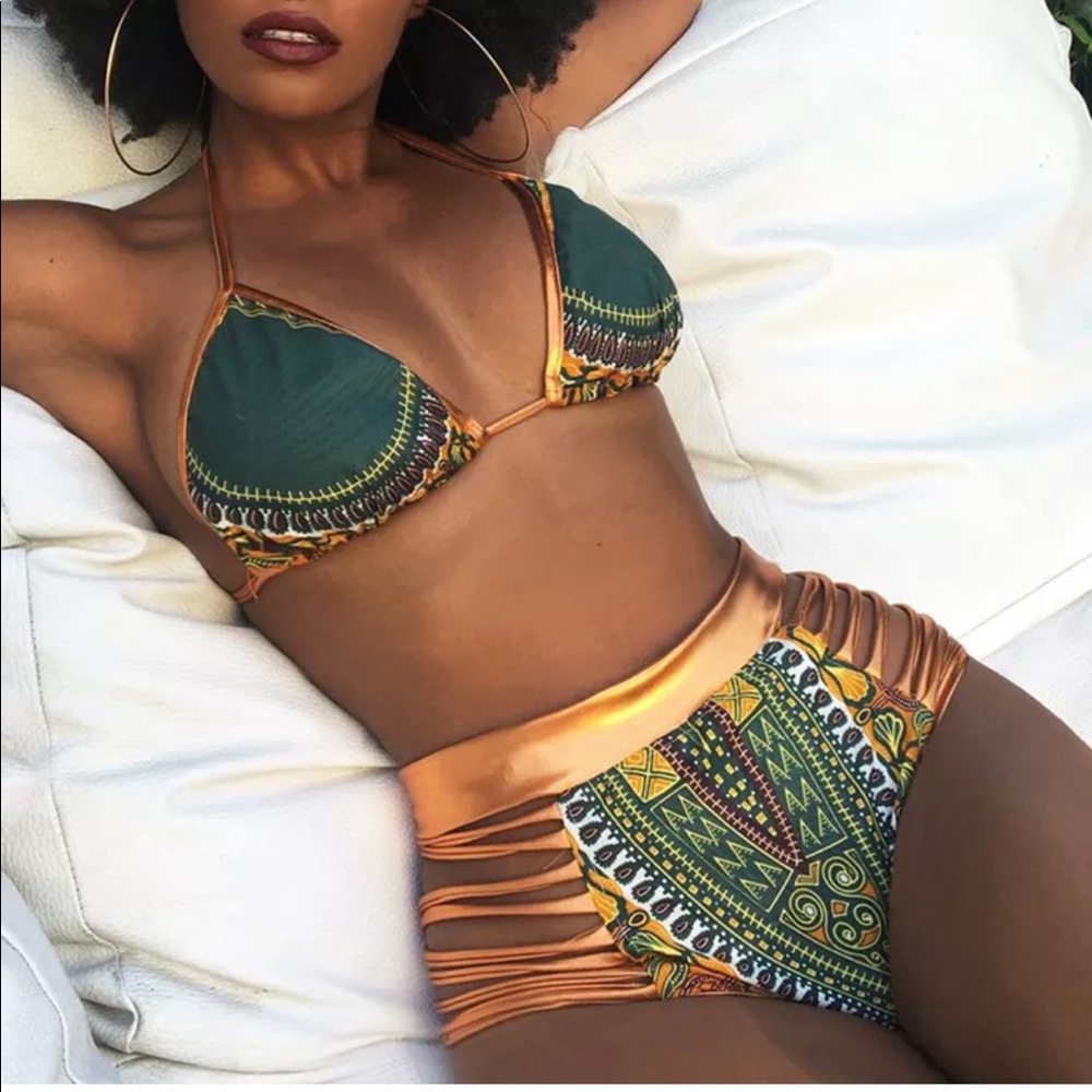 Crazy sexy gold bondage high waist bikini 🧜🏻‍♀️
